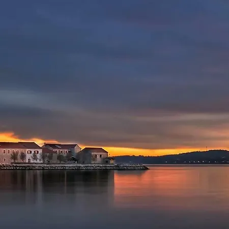 Dom wakacyjny Palm Bibinje